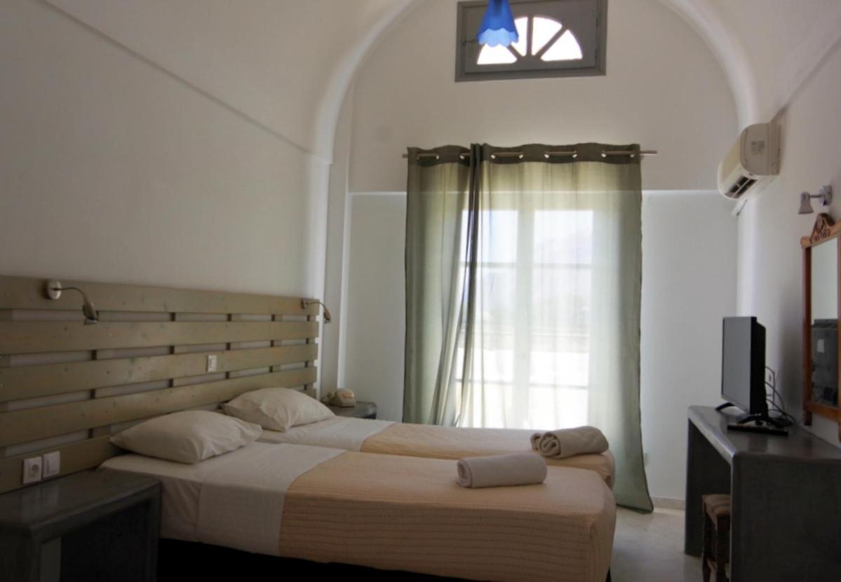Hotel Mohitero Kamari  Ngoại thất bức ảnh